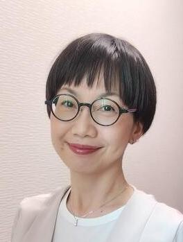 小山内亮子